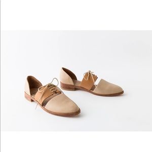 Fortress of Inca Carmen Oxford in Cream and Scotch size 39